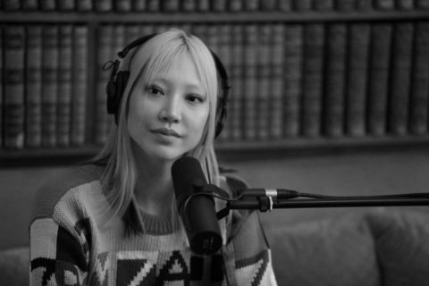 laatste bedrijfsnieuws over Bent u benieuwd geweest Wat zij in Dat Chanel Handbag draagt?  1