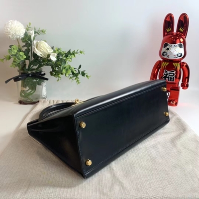 HermèS Kelly 32 Preloved Gemerkte Zak Zwarte Epsom Sellier de Gouden Zwarte van de Hardwaredoos