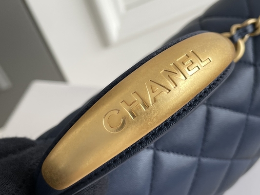 De Korrellamsvacht van kaviaarchanel mini rectangular caviar 2020 &amp; Goldtone-Metaal