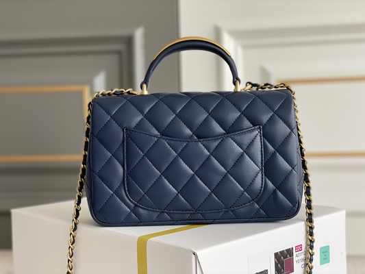 De Korrellamsvacht van kaviaarchanel mini rectangular caviar 2020 &amp; Goldtone-Metaal