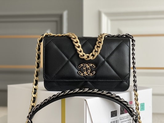 Lamsvacht Gouden Preloved Gemerkt Zak Chanel 19 Klepzak Minioem