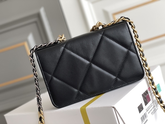 Lamsvacht Gouden Preloved Gemerkt Zak Chanel 19 Klepzak Minioem