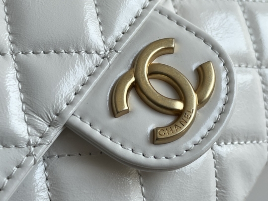 Klassieke Witte Kalfsleder Preloved Gemerkt Zakketting Chanel 2023 Cruisezakken
