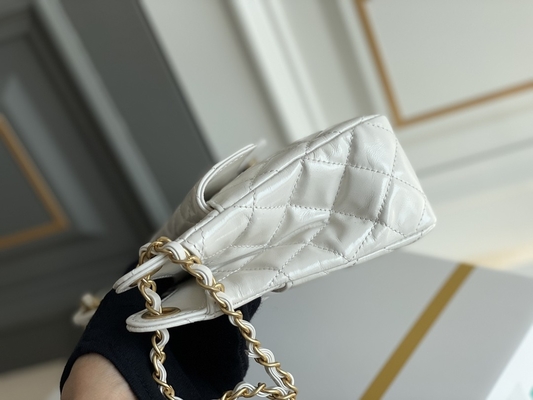 Klassieke Witte Kalfsleder Preloved Gemerkt Zakketting Chanel 2023 Cruisezakken