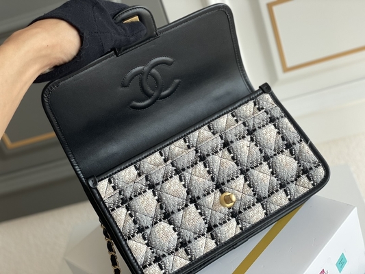 Klassieke Zwarte Witte de Plaidwol van 2WAY Chanel Medium Flap Bag Messenger