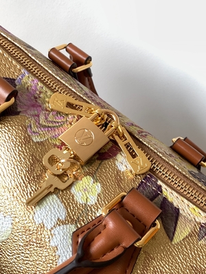 Metaalmonogramtuin Nieuwe Snelle BandoulièRe 25 de Gouden Hardware van M21317