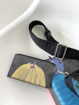 LV X van YK Mini Designer Purses Louis Vuitton Pochette de Druk Gaston Wearable Wallet van de Reispompoen