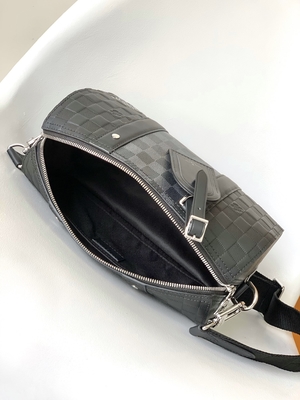 Gemerkte LV Keepall BandoulièRe 25 van Mensen Schaakbordboodschapper Bag
