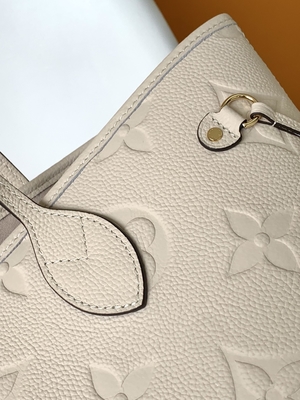 Preloved Gemerkte MM. van Neverfull van het Monogramcanvas Beige Tote Bag