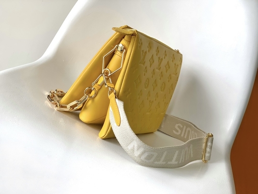 Zonnebloemmonogram In reliëf gemaakte Douane Gemerkte Zakken Coussin PM Louis Vuitton Puffy Lambskin