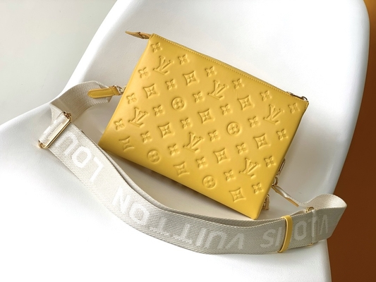 Zonnebloemmonogram In reliëf gemaakte Douane Gemerkte Zakken Coussin PM Louis Vuitton Puffy Lambskin