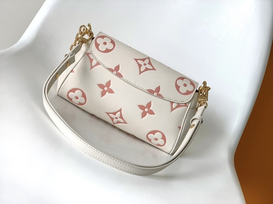 Het favoriete Leer van Roommini sling bag branded LV Rose Trianon Two Monogram Empreinte
