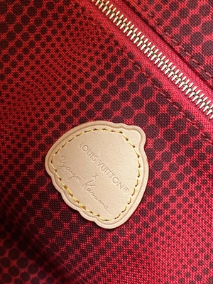 LV X Yayoi Preloved Branded Bag Kusama OnTheGoMM Veelkleurig Monogram