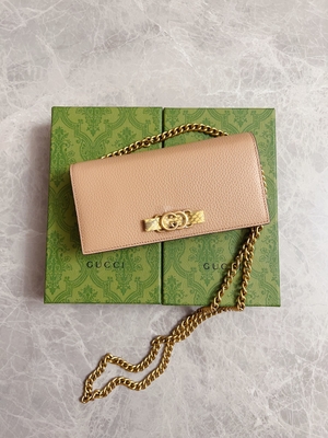De lichtrose Portefeuille van Leermini designer purses gucci python op Kettingswoc met het Met elkaar verbinden G
