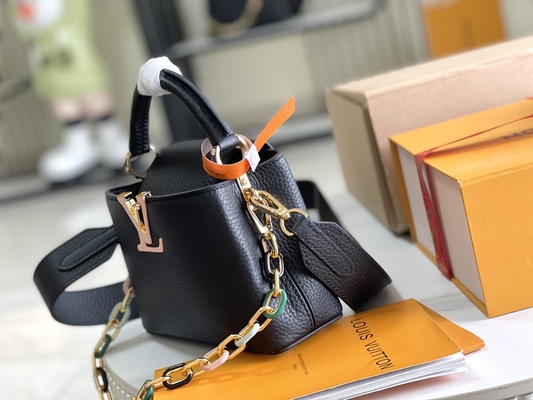 De Gemerkte Zak Louis Vuitton Capucines Mini van de geitevelvoering Preloved