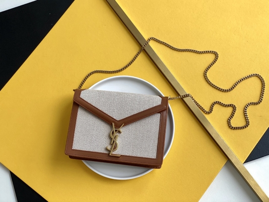 Heilige Laurent Preloved Branded Bag YVES SAINT LAURENT Cassandra Shoulder Bag
