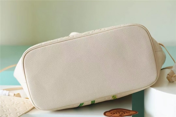 Partij Gemerkte Dameshandtas Neverfull MM. Monogram Empreinte met Bloeminlegwerk