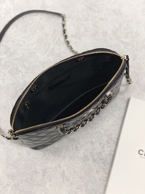 Klein Chanel Patent Calfskin Shopping Bag met Retro Dame Style