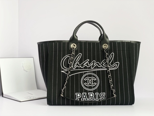 De grote Gemerkte Douane doet Katoenen Kalfsleder Chanel 2,55 Handtas in zakken Metalblack en Wit