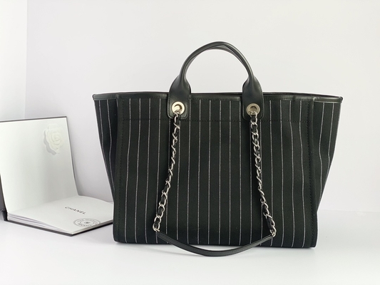 De grote Gemerkte Douane doet Katoenen Kalfsleder Chanel 2,55 Handtas in zakken Metalblack en Wit