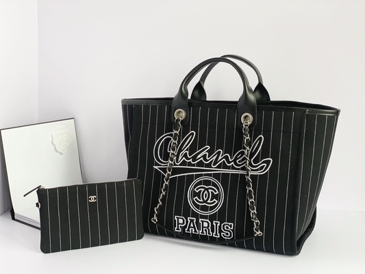 De grote Gemerkte Douane doet Katoenen Kalfsleder Chanel 2,55 Handtas in zakken Metalblack en Wit