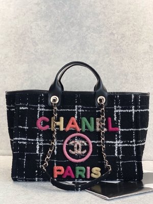 Van de de Zakkentweed van Sotheby van Chanel 2022 Douane Gemerkte van de het Strandzak FW de Regenboogtotalisator