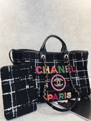 Van de de Zakkentweed van Sotheby van Chanel 2022 Douane Gemerkte van de het Strandzak FW de Regenboogtotalisator