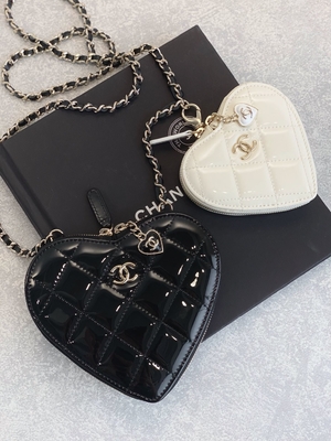 Ketting Gelakte Kalfslederpreloved Gemerkte Zak Gouden Tone Metal Black And White